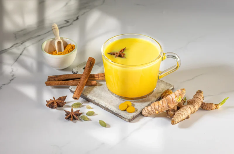Golden milk a kořeněné nápoje